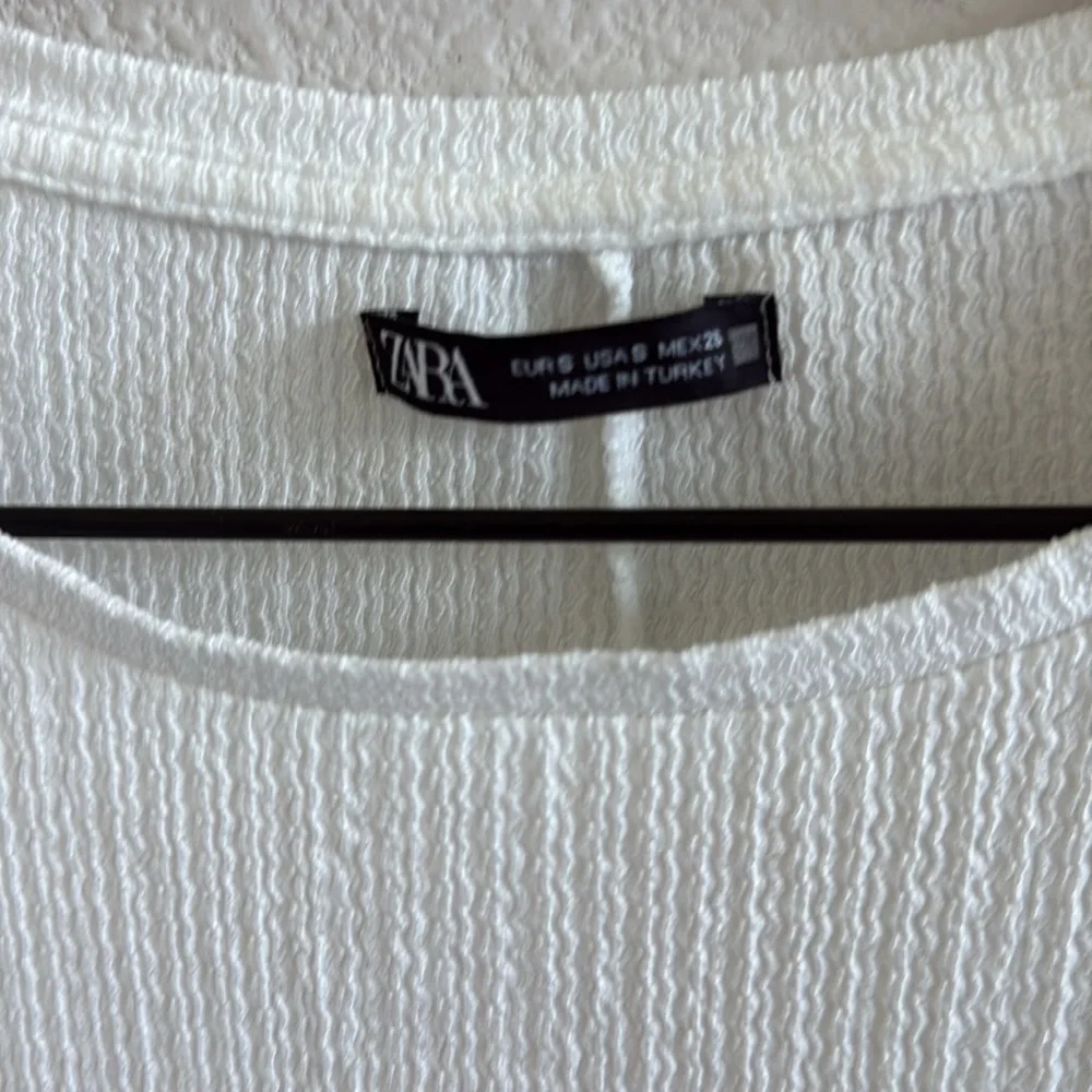 Zara Semi-Sheer White Textured Puff Sleeve Blouse Small